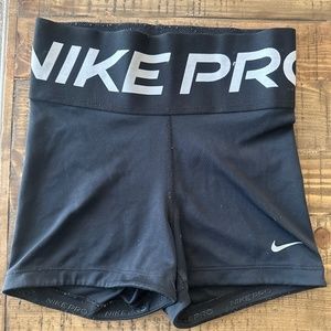 Women’s Nike Pro size M